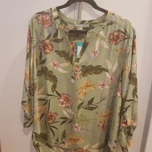 Daniel Rainn blouse - never worn
